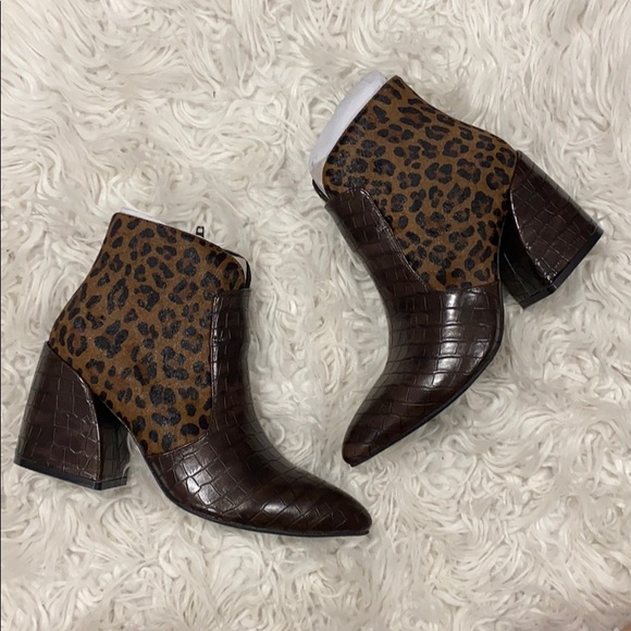 NEW • Jeffrey Campbell • Bentlee Cheetah Bootie 7 - Picture 4 of 5